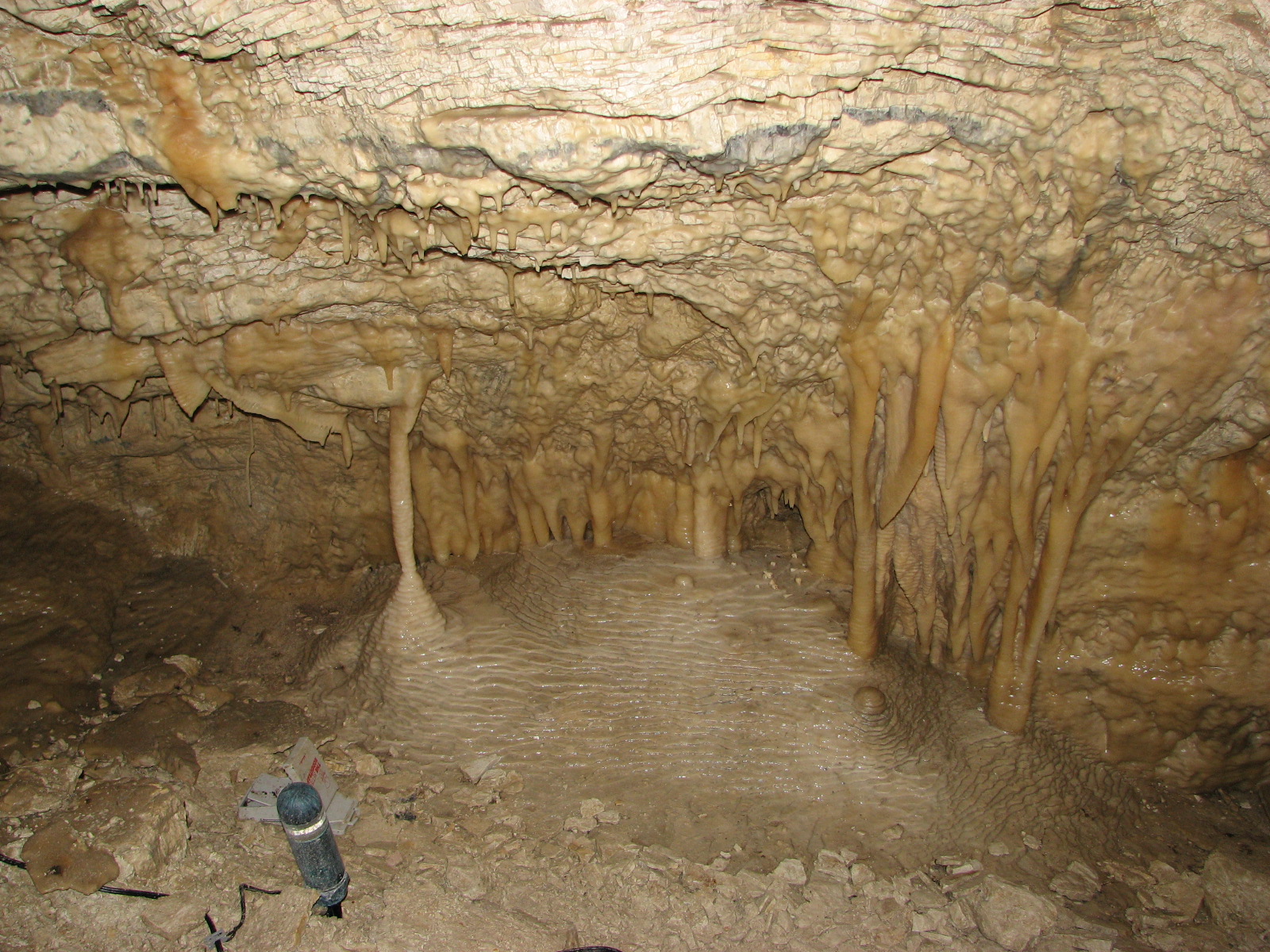 Stalagmytes and stalagtytes were everywhere inside these historical caves.